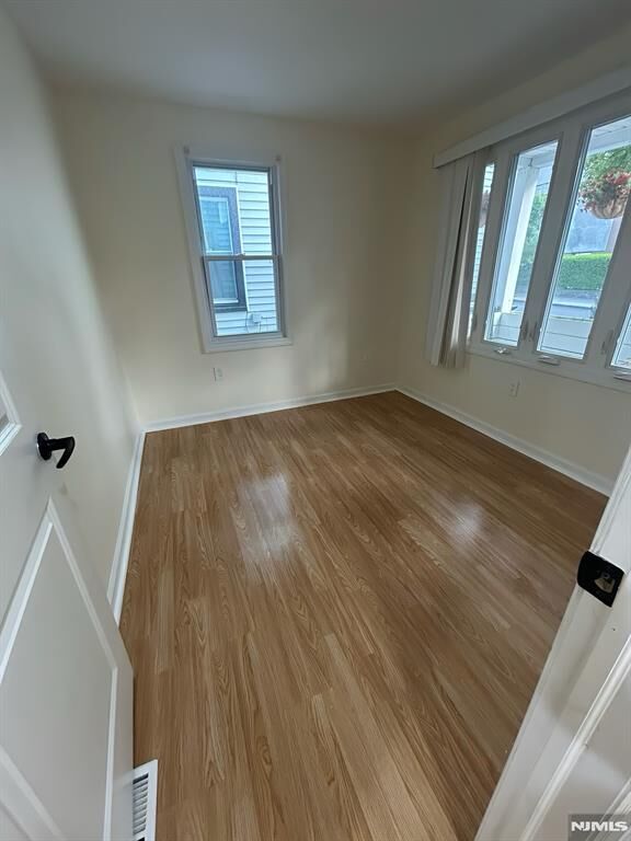 Property Photo:  659 Nassau Street 1  NJ 07050 