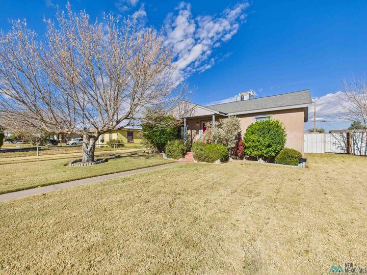 Property Photo:  1206 W Centre Avenue  NM 88210 