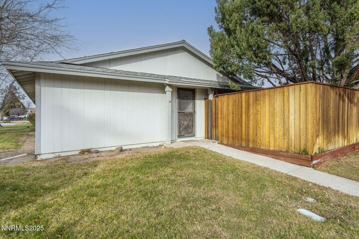 Property Photo: 1029 Brooktree Drive NV 89434