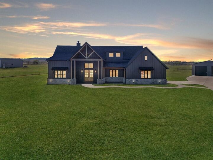 Property Photo: 170 Dollie Road TX 76064