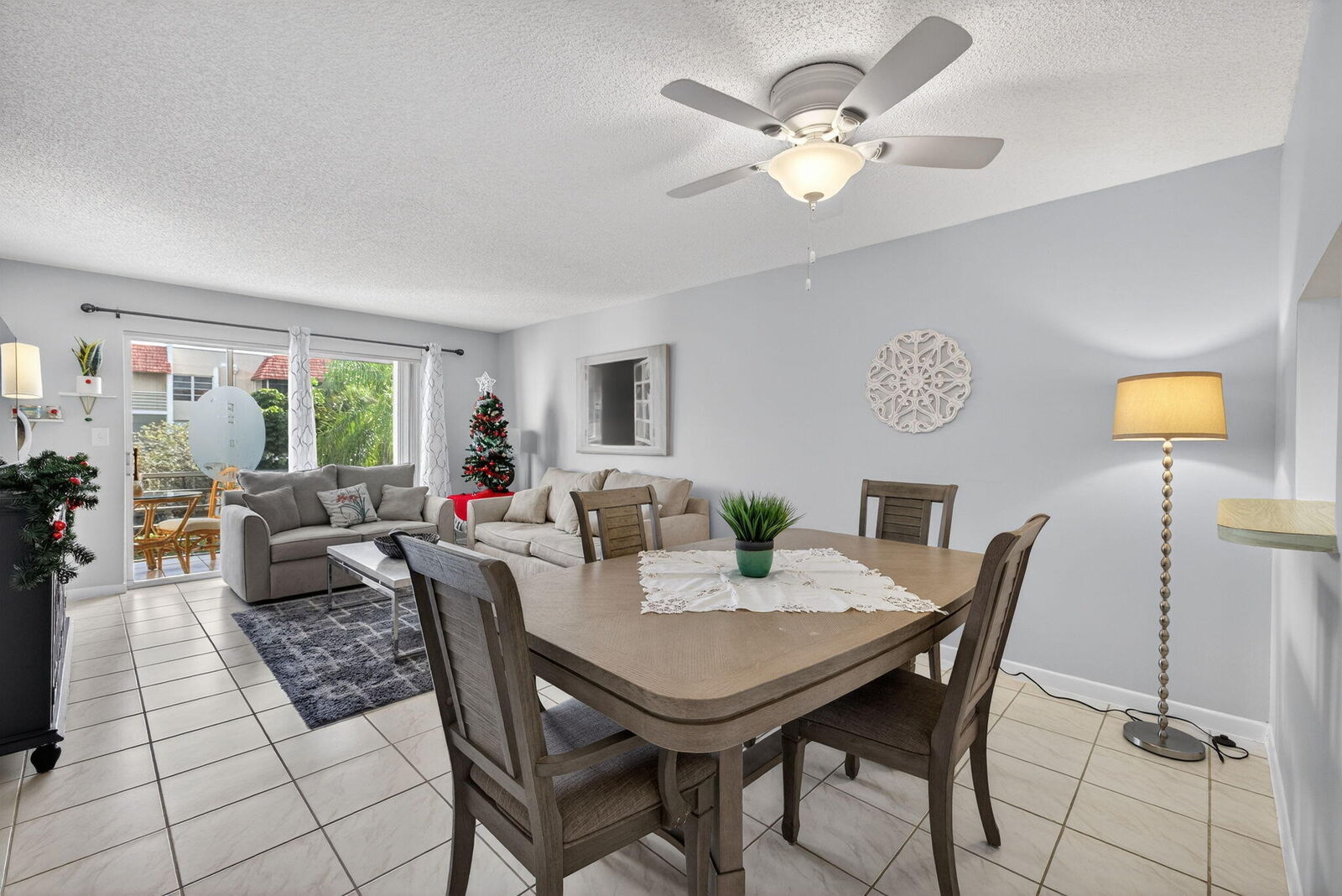 Property Photo: 3776 Inverrary Boulevard 306R FL 33319