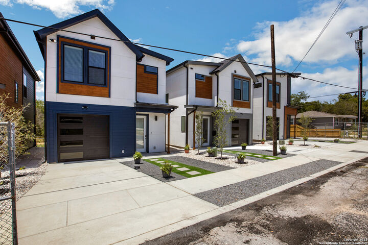 Property Photo:  911 Piedmont Ave  TX 78210 