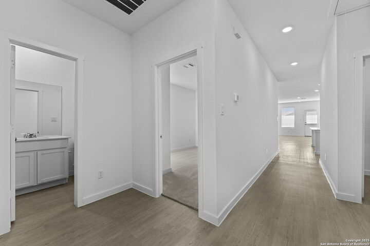 Property Photo:  726 Bee Ridge Pt  TX 78130 