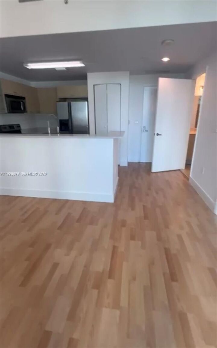 Property Photo:  350 NE 24th St 404  FL 33137 