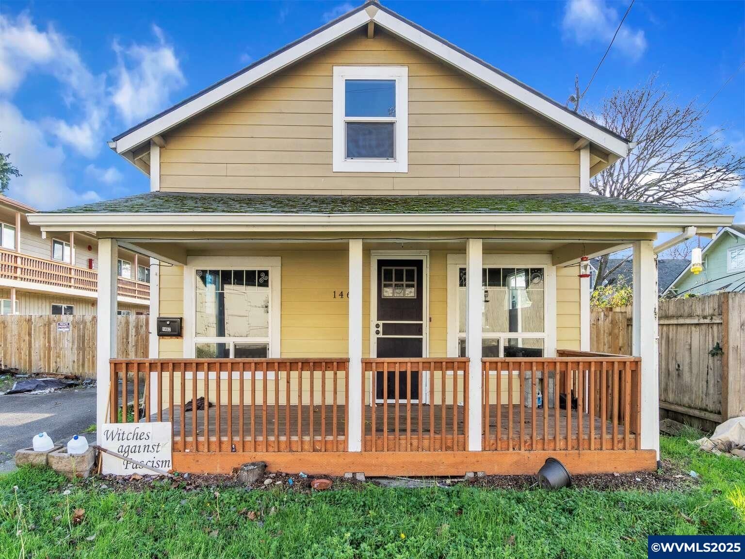 Property Photo:  1462 Tripp St SE  OR 97302 