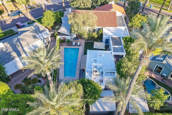 Property Photo:  1615 Palmcroft Way SE  AZ 85007 