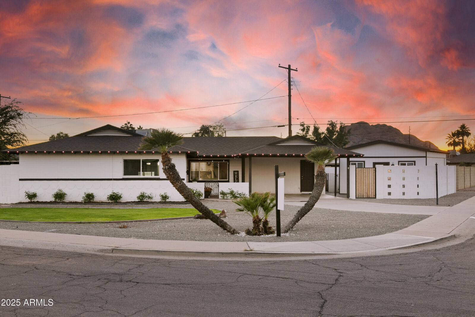 Property Photo: 2544 N 66th Street AZ 85257