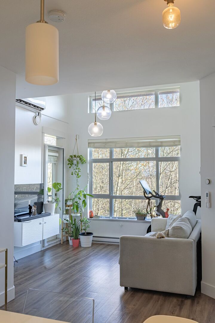 Property Photo: 2465 Wilson Avenue 611 BC V3C 0E6