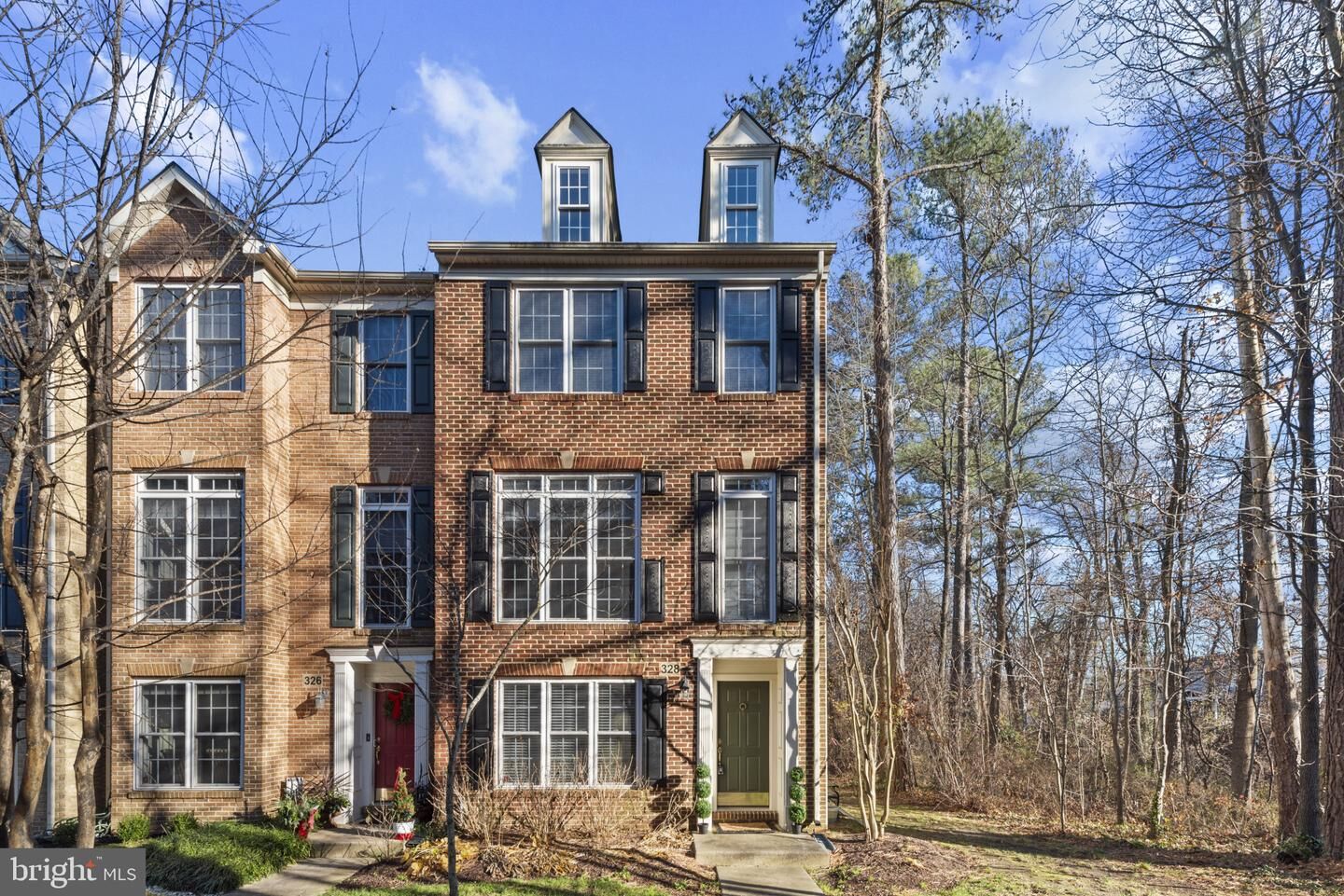 Property Photo:  328 Bulwark Alley  MD 21401 