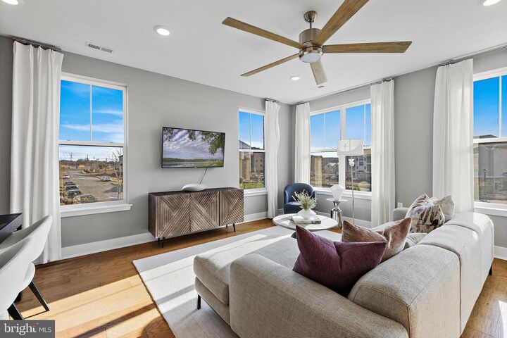 150 Leona Stewart  Pennington NJ 08534 photo