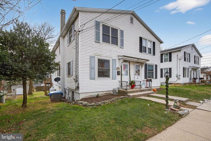 Property Photo: 926 Broad Street PA 17501
