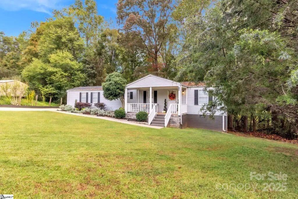 Property Photo:  329 Apple Hill Road  SC 29642 