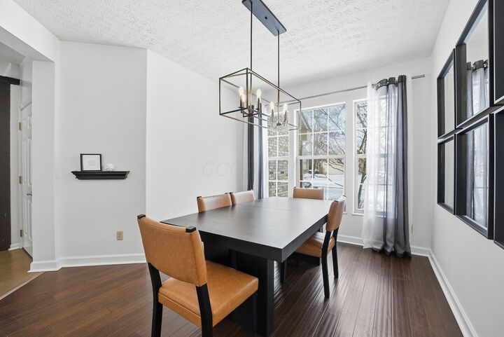 Property Photo:  339 Aylesbury S Drive  OH 43082 