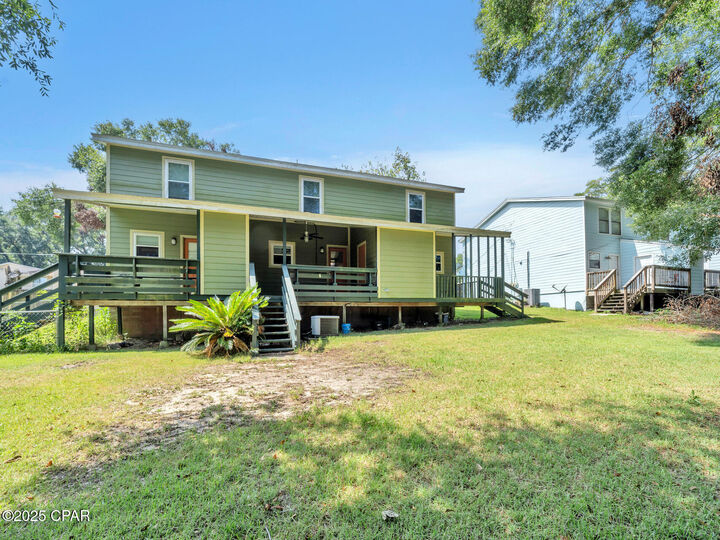 Property Photo: 119-123 Hampton Drive FL 32539