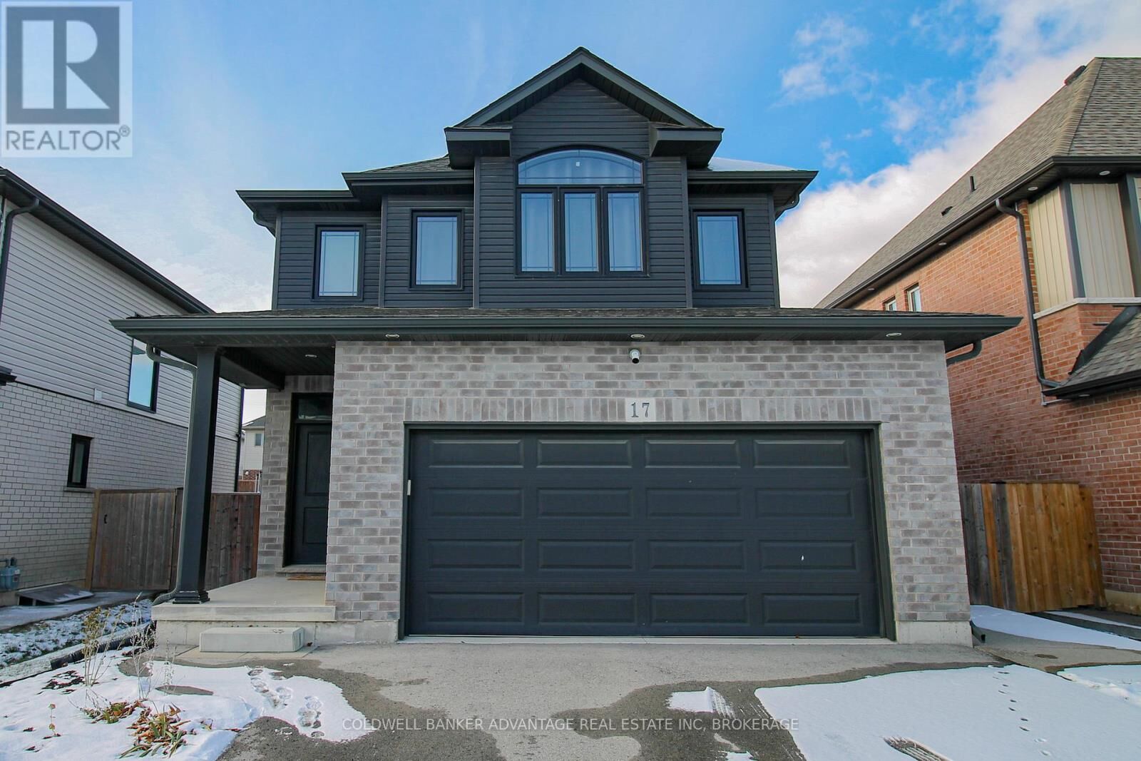 Photo de la propriété: 17 Homestead Way ON L2V 0B7