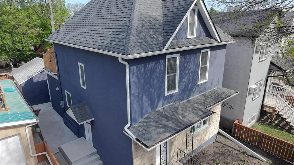 Property Photo: 587 Langside Street MB R3B 2T6