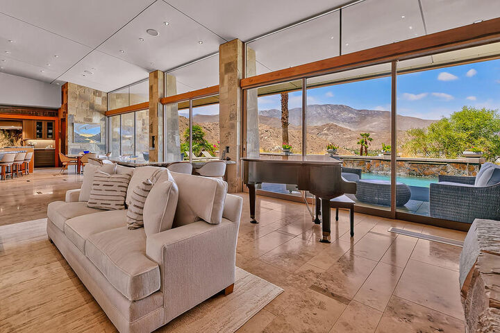 Property Photo: 9 Rockcrest Drive CA 92270