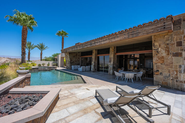 Property Photo:  9 Rockcrest Drive  CA 92270 