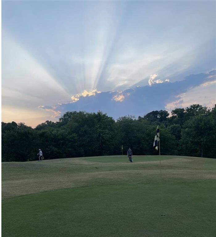 Property Photo:  170 Elysian Way NW  GA 30327 