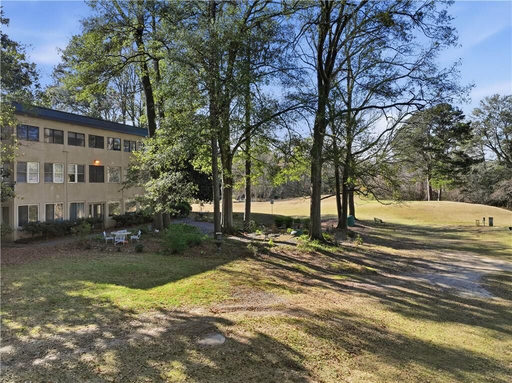 Property Photo: 170 Elysian Way NW GA 30327