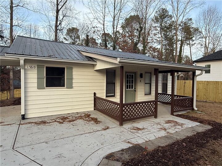 Property Photo: 1760 Woodland Trail GA 30041