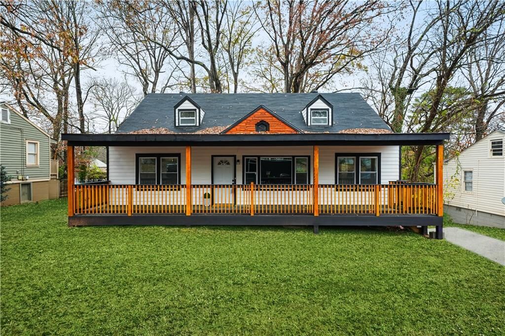 Property Photo:  819 Blossom Street SW  GA 30310 