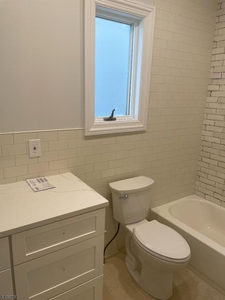 Property Photo:  668 Belmont Ave 3  NJ 07508 