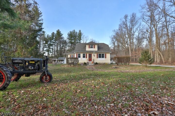 Property Photo: 220 Oak Grove Rd NJ 08867