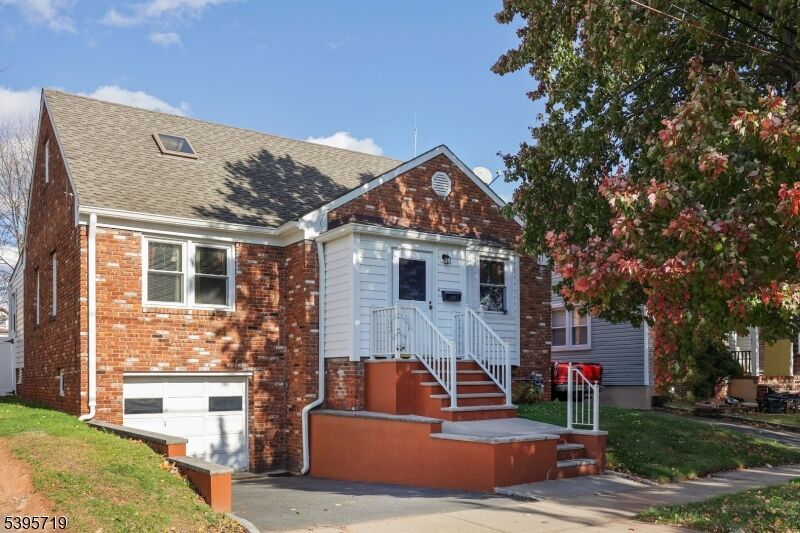 Property Photo: 420 Miltonia St NJ 07036