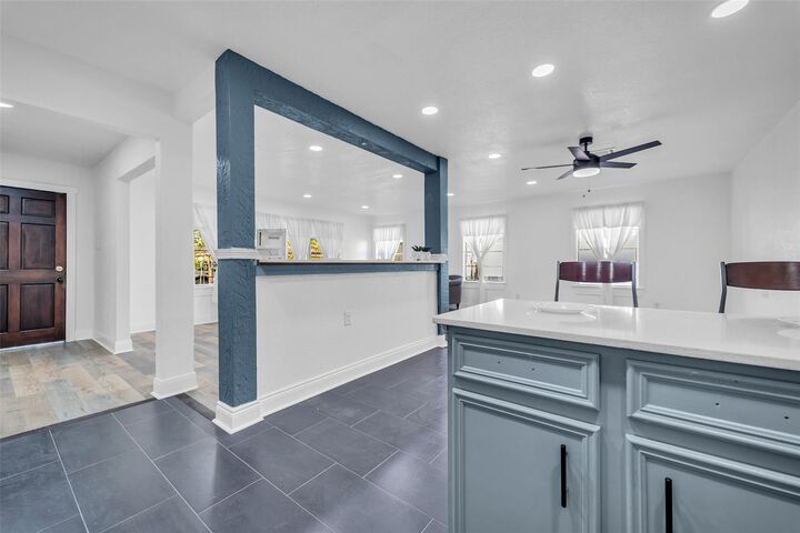 Property Photo: 4011 Markley Street TX 77087