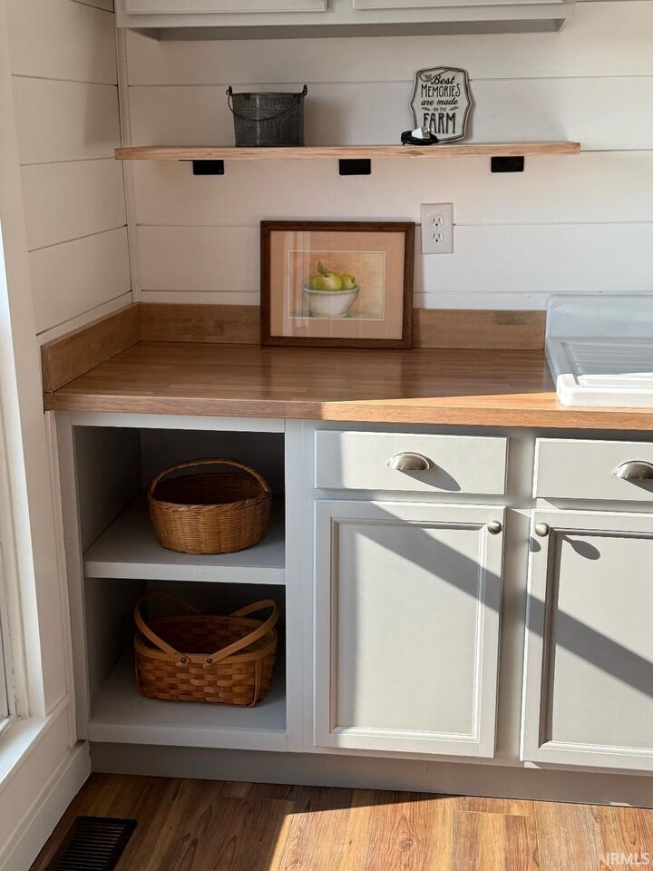 Property Photo:  4833 N Shiloh Church Road  IN 47666 