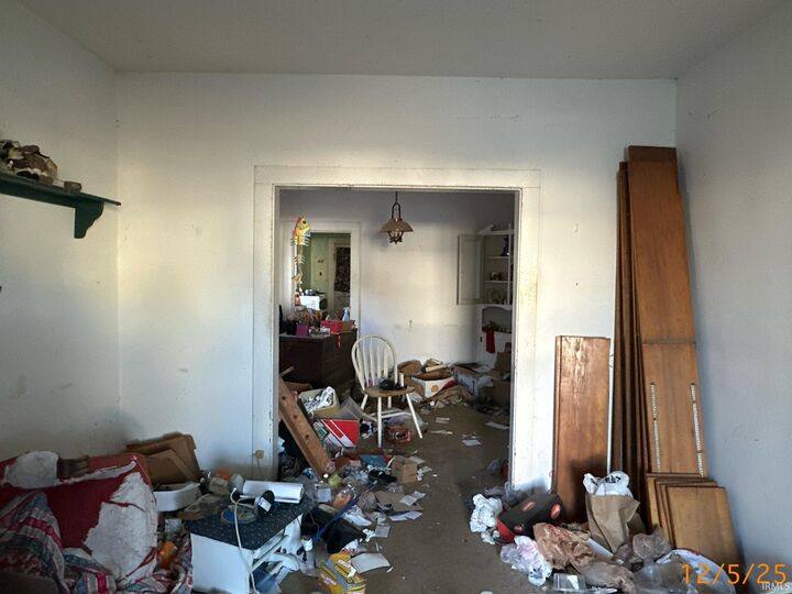 Property Photo: 1625 E Indiana Street IN 47711