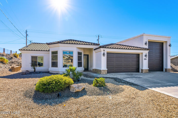 Property Photo:  2660 Avalon Pl  AZ 86404 