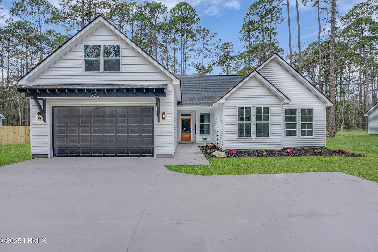 Property Photo: 575 Sams Point Road SC 29907