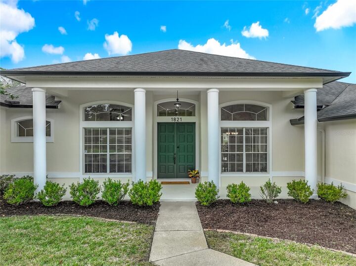 Property Photo: 1821 Carillon Park Drive FL 32765