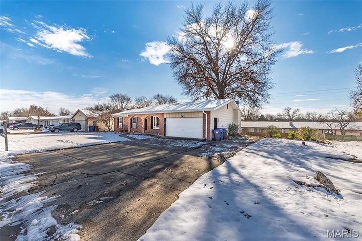 Property Photo: 14 S Joyce Ellen Way MO 63376