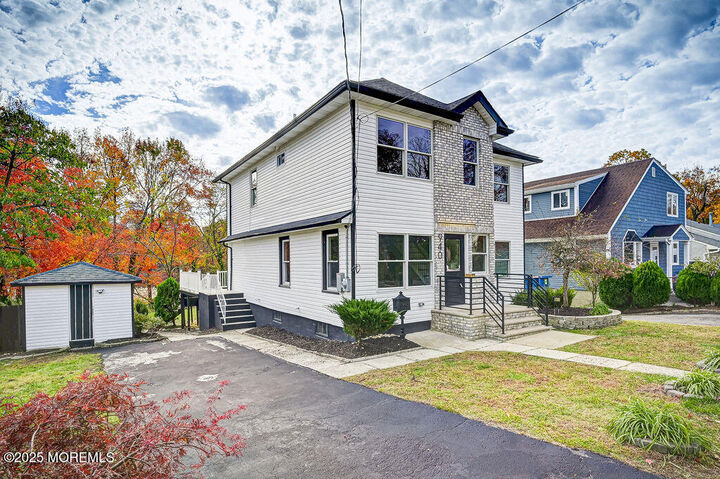 Property Photo:  940 Grove Avenue  NJ 08879 