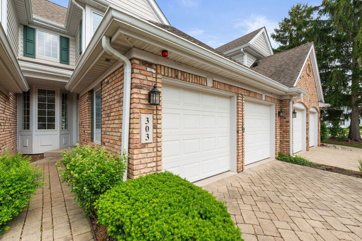 Property Photo: 303 Reserve Circle IL 60514