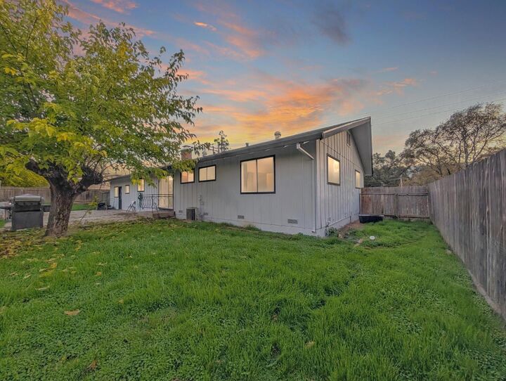 Property Photo:  600 Gold Oak Road  CA 95249 