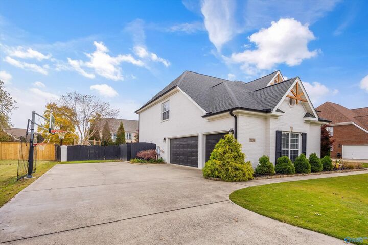 Property Photo: 3103 Mossy Rock Road SE AL 35763