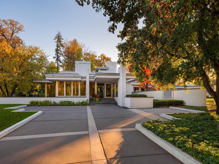 Property Photo: 4855 E Lake Harriet Parkway MN 55419