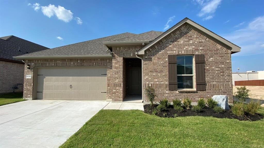 Property Photo: 1224 Marsha Lane TX 76234
