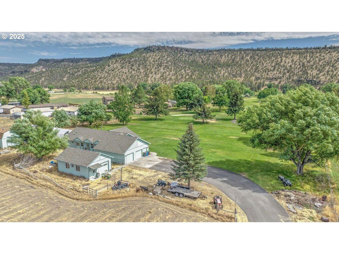 Property Photo:  7208 NE Ochoco Hwy  OR 97754 