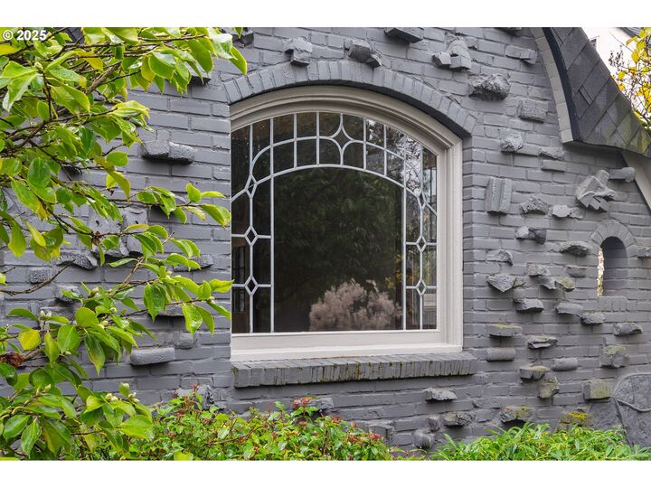 Property Photo:  6204 N Missouri Ave  OR 97217 