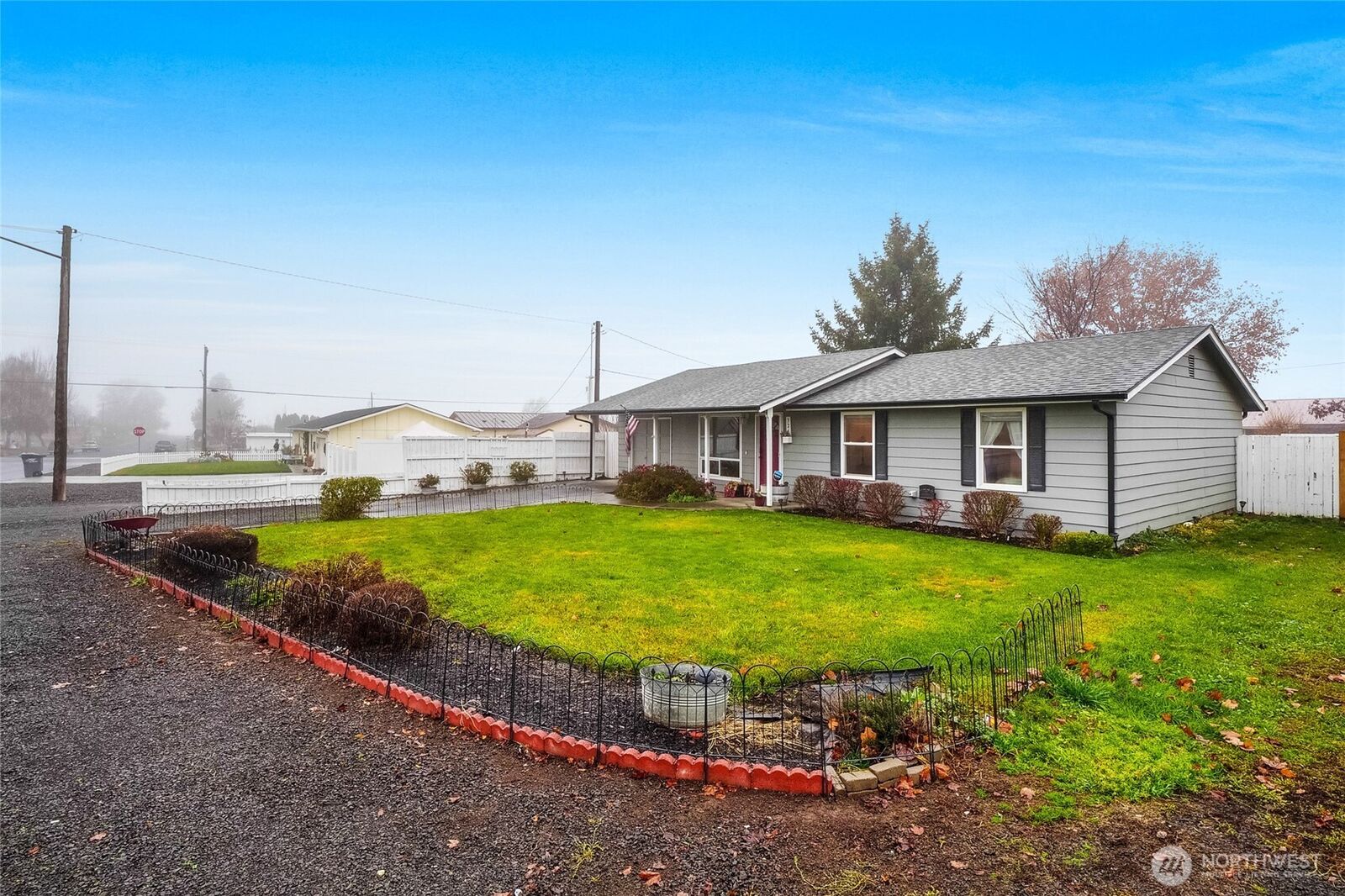 Property Photo: 326 W 8th St WA 98857
