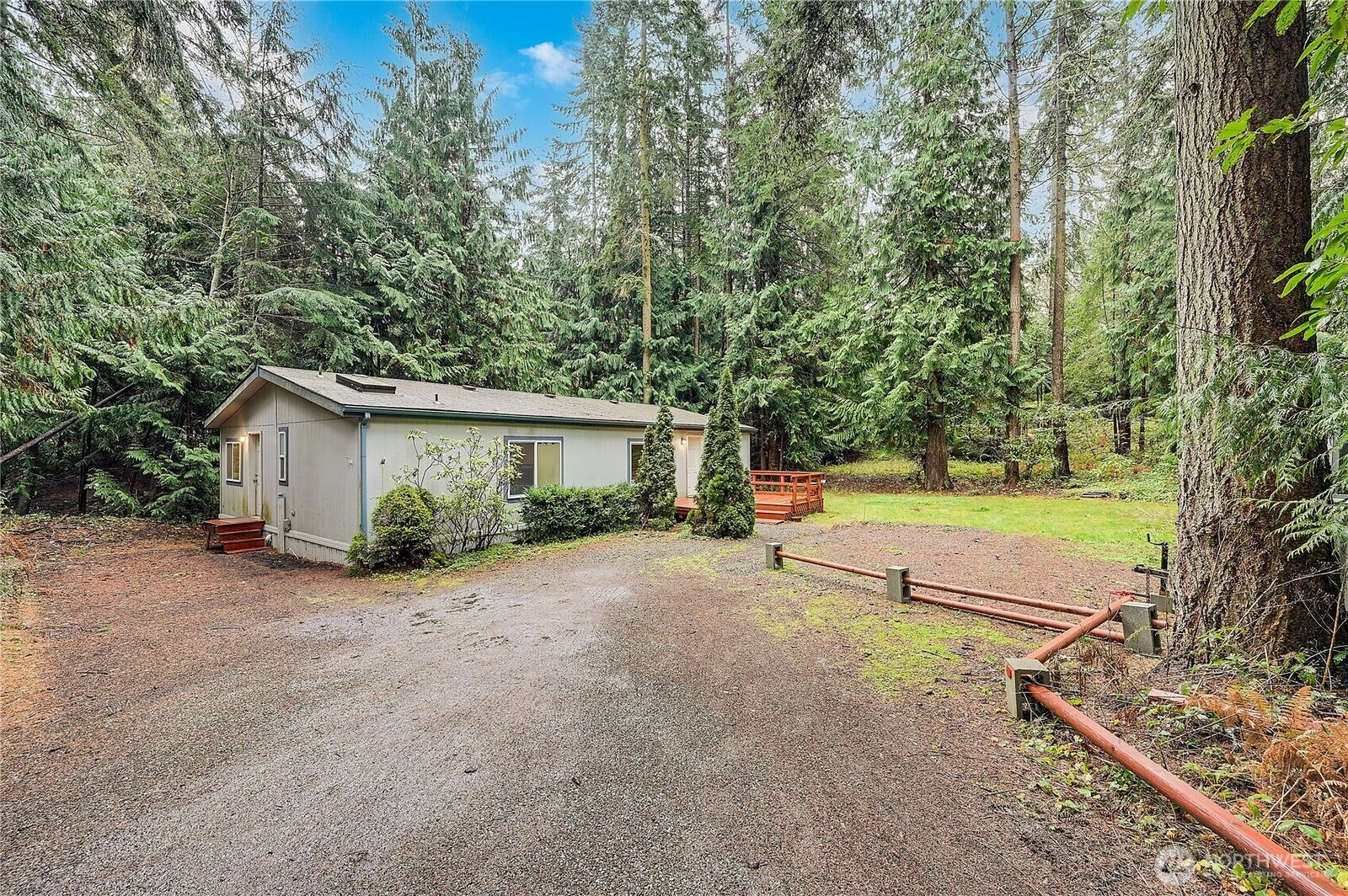 Property Photo: 61 Flamingo Road WA 98368