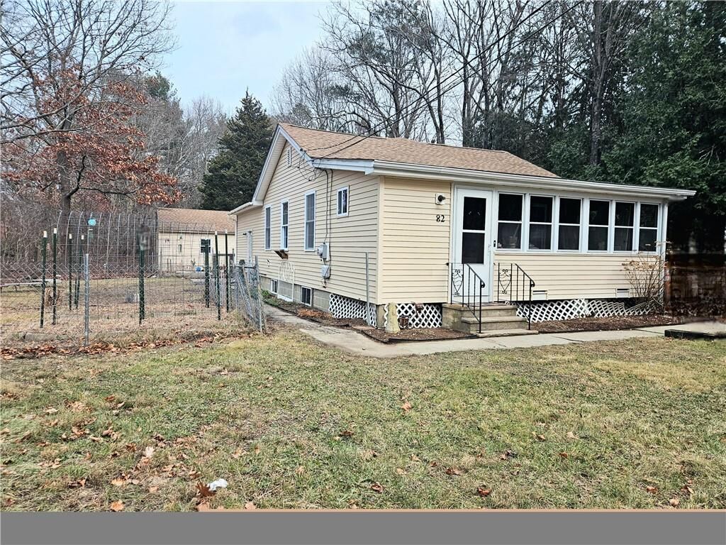 Property Photo:  82 Wood Street  RI 02816 