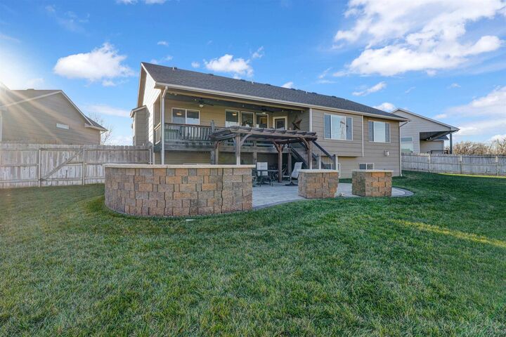 Property Photo: 2914 W 58th Ct N KS 67204