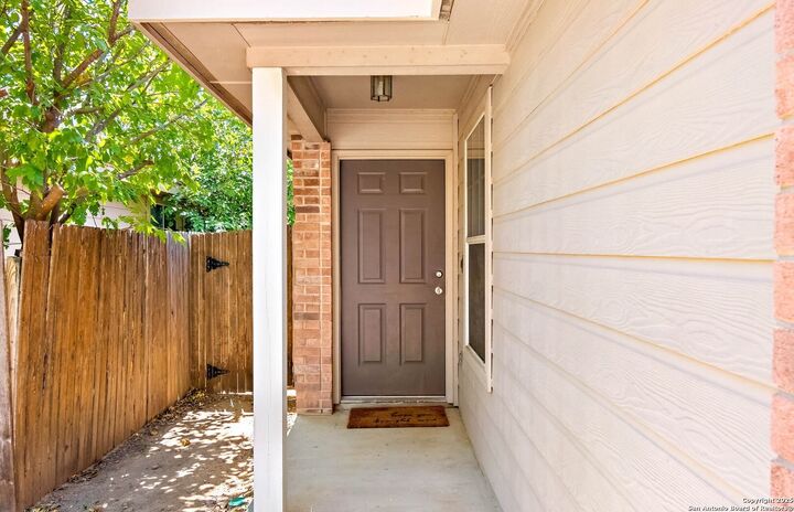 Property Photo:  9914 Sandlet Trail  TX 78254 