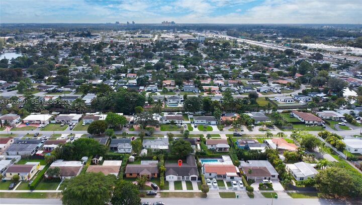 Property Photo: 7420 SW 31st St FL 33155